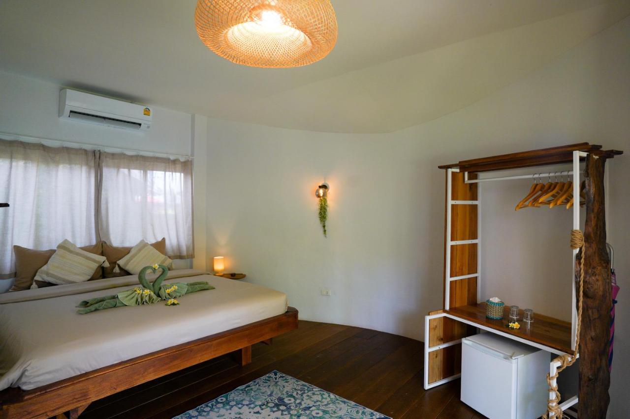 Hotel Ocean Vibes Thong Sala Exterior foto