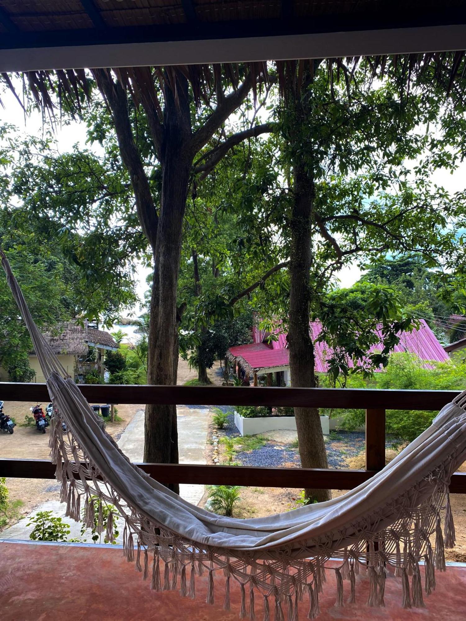 Hotel Ocean Vibes Thong Sala Exterior foto