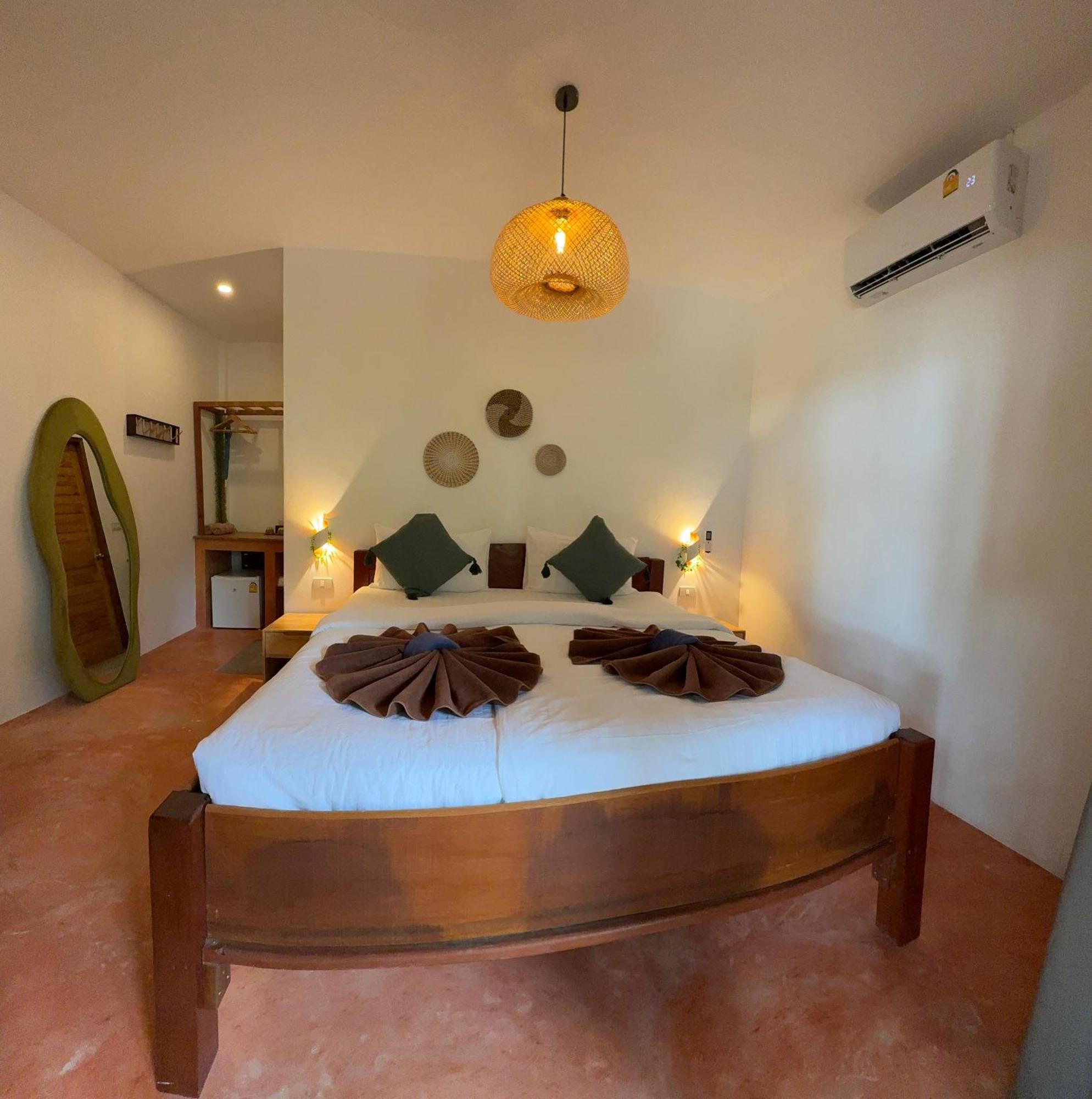 Hotel Ocean Vibes Thong Sala Exterior foto